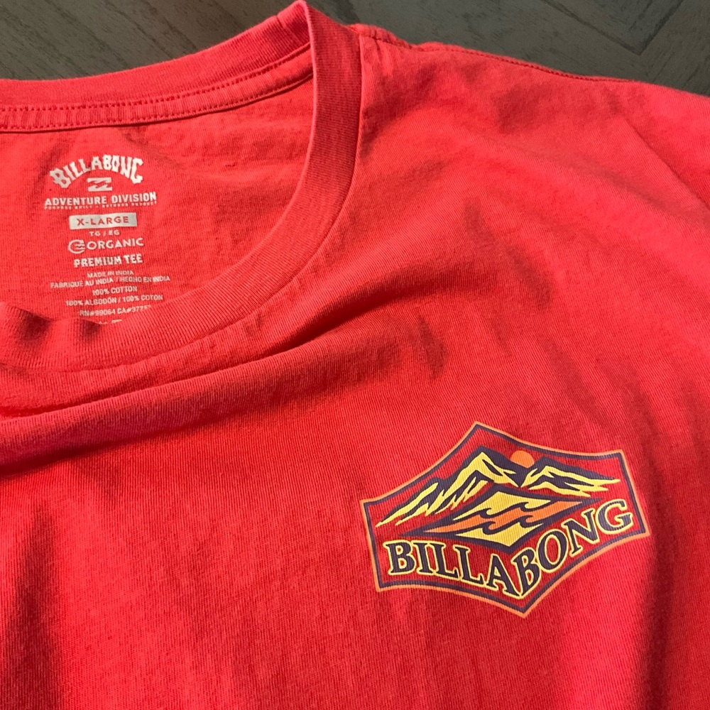 Billabong Red Graphic T-Shirt - Picture 3 of 3